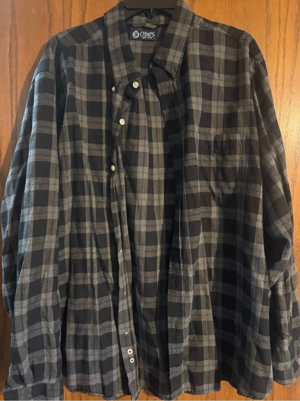 Chaps Black & Gray Plaid Long-Sleeve Button-Down Shirt